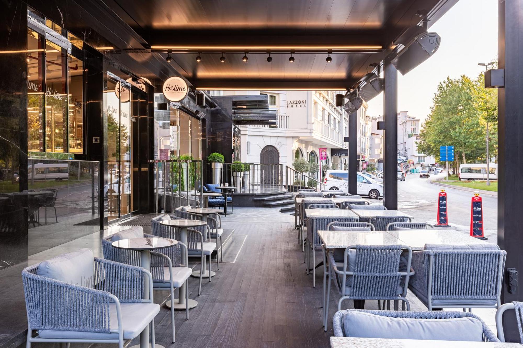 Stayso The House Hotel Istanbul Bagian luar foto The exterior of a typical café in Athens