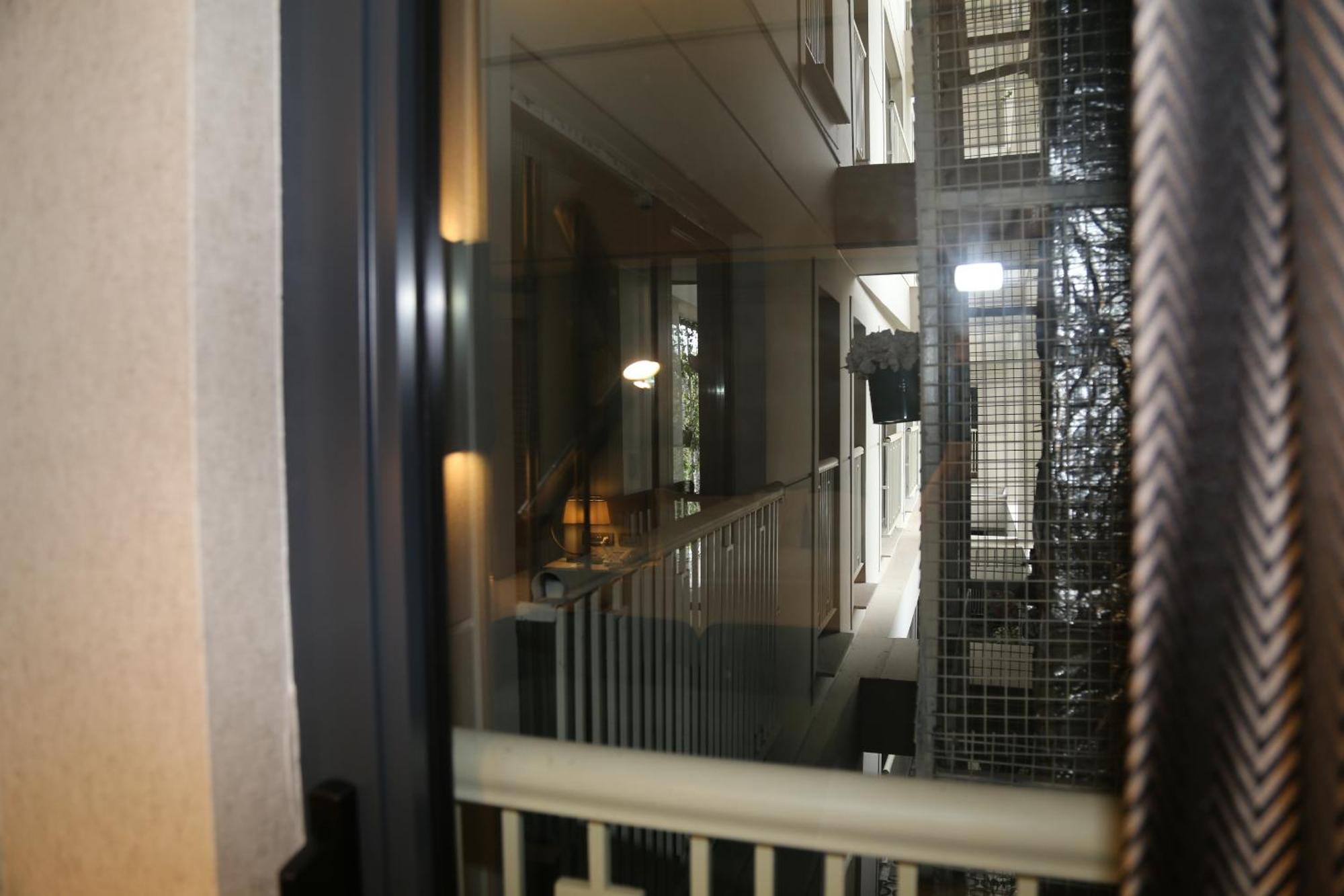 Stayso The House Hotel Istanbul Ruang foto Interior of the building