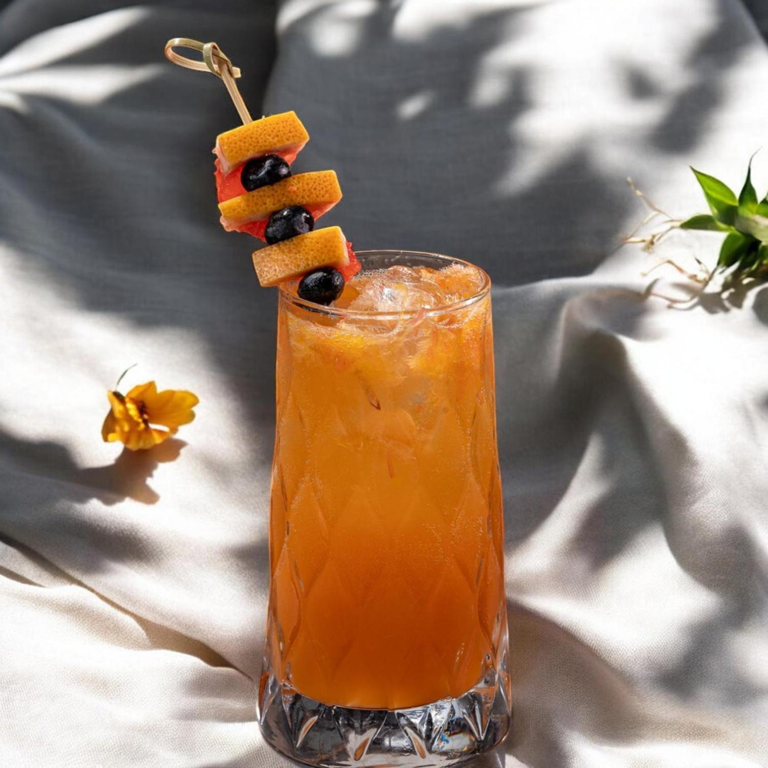Stayso The House Hotel Istanbul Bagian luar foto A screwdriver cocktail